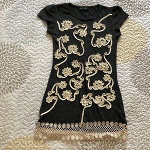 Select small charcoal knit sweater dress w/ beige 🌸 designs & knit bottom. TLC.